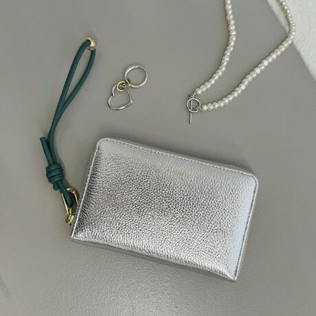 [^ԁF5-0532-9-35-002]BEAUREVvȃfUCŎ[͔Q̃U[XgbvEHbgpointEx[VbNȃEHbgɁAFN₩ȃU[XgbvffUCEJ₷Ԃ̃EhWbvdlŁAoꂪX[YEO\ȋ{[tU[Xgbv́AobOɕt莝ɂłĕ֗EpX|[g܂TCYŁAJ[h|PbgLxȑeʐ݌vEK͑傫JAg₷o₷dlED2wɕĂAV[g⎆̐ȒPEtȂ̂ŃMtgɂ҂E͓V[YŏTCŶpӂ܂i5-0532-9-35-001@yBEAURE/rzU[XgbvEHbgMjyBEAURE/(r)zBeauc@RealisercBEUAREĂ̂̓x[VbNƃghꂽVѐŜfUC炩̃IWiU[ACRuVvŒ̂ƁAVƂ̏o؂ɁvRZvgɂuhłîCɓo^yCɓɓo^z𐥔񂲊pB ēׂ̒ʒm͂܂B戵̂ӁAeV^OKmF̏Ap͂舵BXyщOł̎Be摜́A̓ŐFČꍇ܂Bi̐F́AX^WIBẻ摜QƉBi摜ɊւĂ͏o蒉ɕ\o悤w߂Ă܂Aqlp̃j^[̐ݒyѓɂAۂ̏iƔrFɎ኱̌덷ꍇ܂Bn̓Â܂̂ŗ\߂BJ⊾ɂAGꂽԂł̎gṕAFFڍšƂȂꍇ܂̂ŏ\ɂӉBTvł̍̐̂߁ATCY\͂܂ŖڈƂȂ܂B\߂B