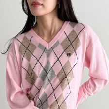 アーガイル柄インターシャVネックニット