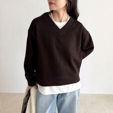 リブ見えニットソーVネックプルオーバー