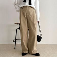 チノタックパンツ