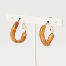 カラー樹脂うねりフープピアス