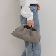 【BEAURE/ビュレ】スタッズクラッチショルダーバッグ