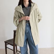 ナイロンミディ丈フードブルゾン