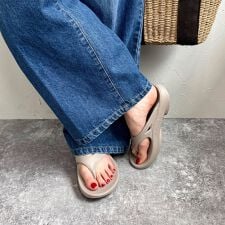 【OOFOS / ウーフォス】 OOriginal