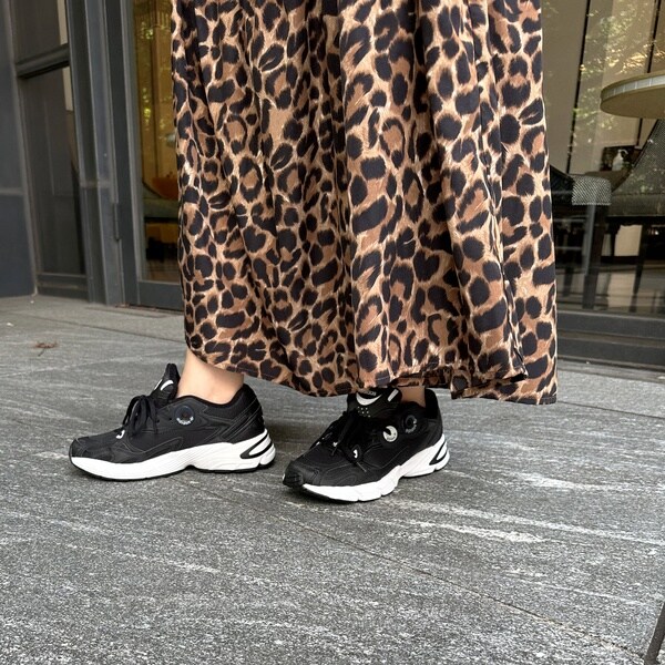 adidas　ASTIR W ☆adidas originals☆Astir W アスター☆送料・関税込み☆追跡可