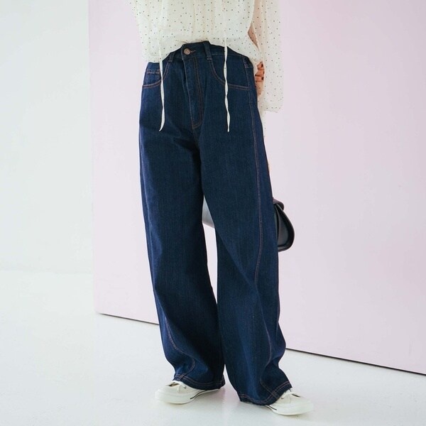 ウエストダブルボタンコクーンデニムパンツ | ドゥ アルシーヴ(Doux