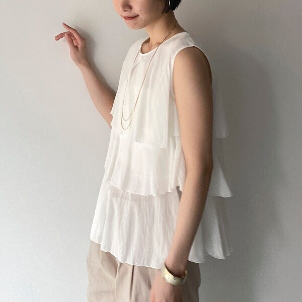 フレアレイヤードノースリブラウス | ドゥ アルシーヴ(Doux archives