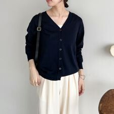 ドゥ アルシーヴ(Doux archives)の機能性　Ｖネックカーディガン