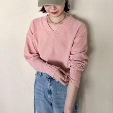 ベロアヤーンＶネックニット