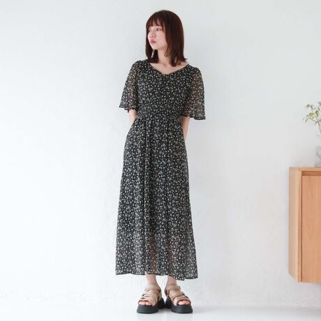 ♡トーベル♡定価57000円花柄イタリア製生地♡11号♡百貨店♡新品 抜かさ