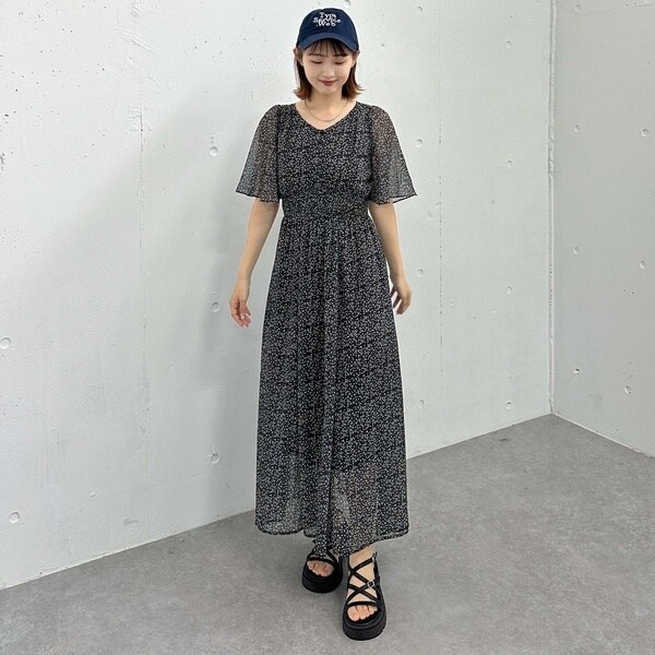 ちよ様　ameri vintage花柄長袖プリーツワンピース ちよ様 ameri vintage花柄長袖プリーツワンピース - メルカリ