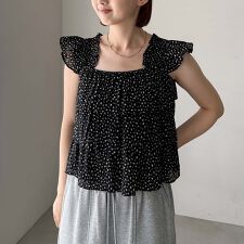 フリルティアード花柄ブラウス