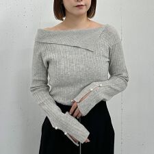 アルシーヴ(archives)のアシメオフショルランダムリブニットプルオーバー