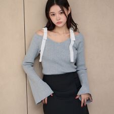 ベロア肩リボンオフショルニットプルオーバー