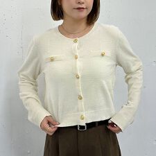 アルシーヴ(archives)のベロアライク金ボタンニットカーディガン