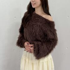 アルシーヴ(archives)のシャギーオフショルニットプルオーバー