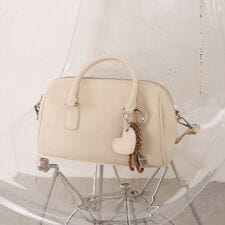 チャーム付きボストンバッグ