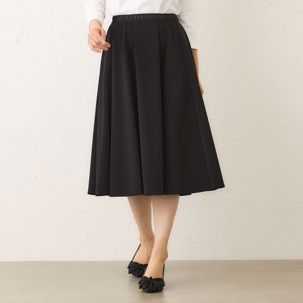 新品未使用！トゥービーシックレーススカート 店頭価格42900円！ TO BE