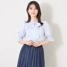 シルキーサッカー ボウタイブラウス | トゥービーシック(TO BE CHIC 