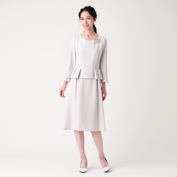 生まれのブランドで ｐｌａｔｉｎｅ ダブルクレープドレス トゥービーシック ワンピース Www Williamssound Com