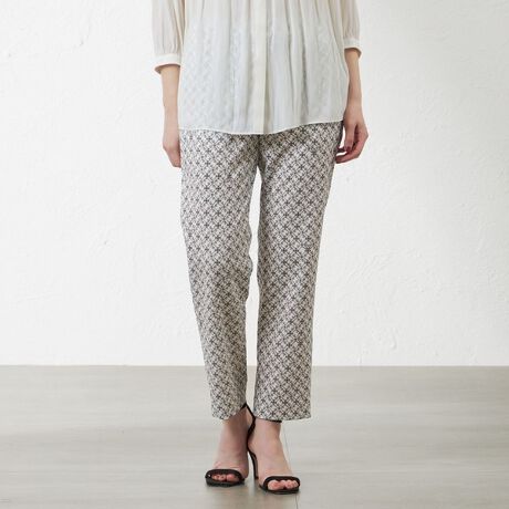 [^ԁFV5R03526__]yAnniversary@PiecezyLIBERTYzRibbon Medallion ub`[pcyfUCz⃍[EGXg̗݈ʒuŐɌčׂƎdグe[p[hpcłBiʒu߂ɂ邱Ƃɂrʂ̂闧̓Iȃp^[Ɏdグ܂BItnɃmg[J[ō\zFŕLX^COɒĂ܂Byfޓz悢̃Xgb`WK[hgpĂ܂Bŝ\ʊƒ悢nAƂG肪łByIWiNLIBERTYzRibbon Medallion[{E_I[AMACÃuh20NLOAꂩLIBERTYLONDONfUCX^WIō쐬SIWĩvgłBߋAAMACAő̂qlɐlCƂQlɁALIBERTY̑̃A[JCu@NAlXȈقȂCXs[VCombinečB蕨fiƂ郊{厲ɁAt[ƃWIg[CNȕ䂫MIXAA}J̗DS̃t[ɃtBbg悤ɕ`܂BȐɎdオĂ܂ByAnniversary@PiecezAMACA2025NŒa20N}܂BAnniversary Piece(Ajo[T[s[X)Ƃ́A20NԂ̗j̒Ŕ|ĂAAMACÂl߂񂾈iBfށADAfUCAXg[[ȂǁAAMACAƂ܂A`UiElj̑zAiʂĂqlɂ͂܂B