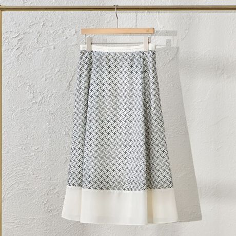 [^ԁFV5S71556__]yWEBEꕔX܌zyATELIER COLLECTIONz@@LIBERTYhJpbgfVXJ[gyfUCzA}JQONLOčꂽIWivgAoeBRibbon medallion`[tɎhJ{XJ[głB؂ւSʂɎhJp[cgAґȃACełBꕔɓF̋zŎhJ邱ƂŃANZgɂȂAy₩o܂BZbgAbvŃuEX(V5M71556)ƍ킹X^CO߂łByfޓzA}J20NLOăoeBɍĂARibbon medallion`[tɎhJ{fނ܂Bfނ͔̃fVgpA_炩򊴂̂鐶ndĉfAîfނłB̎ނ𕡐ނŎAF̏oAhĴꂢȂǂ؂悤₭グhJfނłBA}J̓ʂȕy݂ByATELIER COLLECTIONziAgGRNVjAMACÃuhACfeBeB1łAA`U[NiElZjÏkJvZRNVBɓƑnAAėVтACe̐Xől̏̂S܂BfUCAVGbgAfށAfBe[ADdlȂǖLxȌoƏnZp̃A`UiElj̎ođnĂAAMACAǂ߂GNZXy݂B̏i͈ꕔX܂ƃICXgA菤iłBAgGRNVWéAQONLOăoeBɃIWi쐬ĂAuRibbon MedallionvAMIZOROGI[XŃIWihJĂt@ubNɃtH[JXRNVBnƎhJ̑gݍ킹FɂAP_P_JɎdĂ܂Bꂢɕ񂾍́uRibbon Medallionv̎hJ͓ՓxA܂ɃA`U[N̂́B