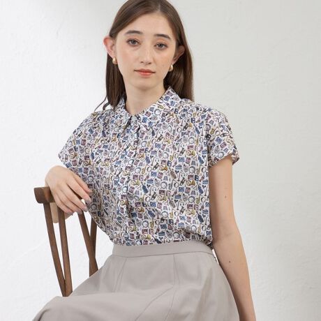 [^ԁFV5M31520__]-Lb`\ɕ`ꂽyɐS Ẵ`jbNuEX-yfUCzVcJ[̃`jbNuEXłBV_[MU[Ē悭ʂbNX̂VGbgłB̂t`X[uŁAO͔䗃OĂłƑl炵ۂɁBɂ͋܂ɋݍ񂾕ʕzpCsOƓF̎hJ{Ă܂BhCcCXgpc(V5R09-583)V}_K[tAXJ[g(V5S20-567)Ƃ̃R[fBl[g߂łByfށzfނ́u^i[vƌĂ΂Aɍׂŕ҂܂ꂽȂgpRbgnŁAoeBvg\鐶nfނłB100Ԏ̎Ecɂ70Ԏ̎gpĂ܂BVN̂悤Ȍ┧GRbgŎ邽߂ɊJꂽfނłBNVbNȃCAEgŕ`ꂽlXȊy킪AVJoZ[Vi𐶂ݏo܂Bh̃fUCX^WIɂāAyCNgAŜ̃oXlTdɐFt܂B􂢉\łꂵĂ₷łB