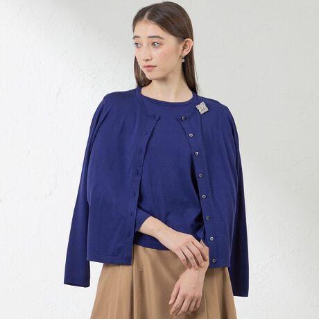 [^ԁFV5N02606__]iȌ򊴂ƗDG肪AMACAԂ̃J[fBKyfUCzAMACAԂ̃X^_[hȊێJ[fBKłB݂Ƀs^bNĂAx[VbNȒɂ؂₩ȃ|CgvX܂BEGXgiĂ̂ł茩܂BfނŃvI[o[iV5N03-606j܂B^CvC^[XJ[giV5S12-603jƂ̃R[fBl[g߂łBJ[WJ͒mIȃCu[ƃx[VbNJ[̃ubNlCr[ApbƉ؂₩ȃ{h\̂RFWJłByfށzɂ₳tBgVNƃ\tgŋɍׂ̃Rbggݍ킹VRfނłBVN̏iȌ򊴂ƃRbg̏_炩G肪łB20NƂƂŉߋ̃ATuQlɗNVNUPAAMACA炵iȌ̂VÑATuɎdグ܂B􂢉\łꂵĂ₷łByAnniversary@PiecezAMACA2025NŒa20N}܂BAnniversary Piece(Ajo[T[s[X)Ƃ́A20NԂ̗j̒Ŕ|ĂAAMACÂl߂񂾈iBfށADAfUCAXg[[ȂǁAAMACAƂ܂A`UiElj̑zAiʂĂqlɂ͂܂B