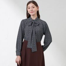 【Anniversary　Piece】【LIBERTY】Ribbon Medallion blous