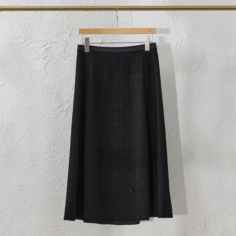 [^ԁFV5S72663__]yATELIER COLLECTIONz XpR[cC[hXJ[gyfUCz6nMłtAɂȂVGbg̃XJ[głB͂肵Ă̂ŃLCɒȂ̂|CgłBEGXg̗ƁAAݖtɃOO{gpĂ܂BXpR[̂߂IWifނŃubNlCr[\܂BATELIER COLLECTIOÑjbgWPbgiV5E72-661jƂ̃R[fBl[g߂łByfށzRkѐD܂ɍĒIWĩXpR[cC[hłB̃sbNAbvDȂǈꂩł킹čAMACAIWĩcC[h̓t@V[cC[hȂ̂ɗƃlCr[̎MIXŁAl̏ɒ₷ȂĂ܂̂ł߂łBVvȃjbgWPbgƑgݍ킹ăX^CÕ|CgɁIyATELIER COLLECTIONziAgGRNVjAMACÃuhACfeBeB1łAA`U[NiElZjÏkJvZRNVBɓƑnAAėVтACe̐Xől̏̂S܂BfUCAVGbgAfށAfBe[ADdlȂǖLxȌoƏnZp̃A`UiElj̎ođnĂAAMACAǂ߂GNZXy݂B̏i͈ꕔX܂ƃICXgA菤iłBAgGRNV9éAuhݗ؂ɂĂuhےuBlack NavyvɃtH[JXRNVBubNlCr[́AłłȂA[݂̂jAXJ[Bfނɂĕ\ωFŁAAMACÃACfeBeBʂȃJ[ɃX|bgCg𓖂ĂRNVɂȂĂ܂B