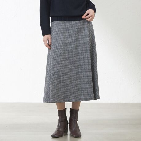 [^ԁFV5S11667__]񂵎݂̔tAVGbgyfUCzɂčLtACDȕ͋CĂĂ܂Bxg[͕ʕz̃pCsO{ANZgvXBVvȃR[fBl[gł|CgƂȂčCۂɎdオ܂BP[ujbgiV5N30-683jWJ[hSjbgiV5N27-666jƂ̃R[fBl[g߂łByfށz̃[ɃE[p邱ƂŁAVbNȈۂɂѕfށB艜ŝF\AXgb`˔ȂAVN̂悤ȌEE[fނȂł͂̏_炩̂镗Ɏdオ悤܂B̏i̓Tvł̎BesĂ܂Bۂ̏iƃC[WAdlقȂꍇ܂B