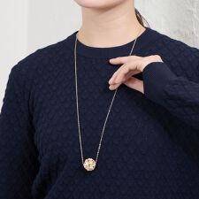 フラワーボールネックレス