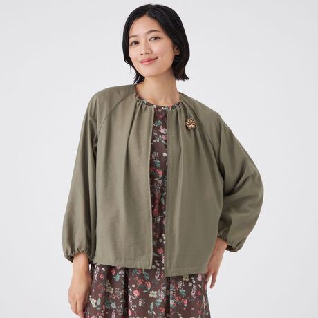 [^ԁFU1E02615__]yEHbVuzVA[^u[u]Og̃MU[iȈۂ̃VA[u]łBMU[ė̓IȃVGbgɎdグ܂B̓h[XgOŃTCY\łBy₩ȃVA[fނł΂炸A^тɂ֗łBƓ̎͂̃VA[fނłBɍ׃iC̓ƃnɁAi`ȃ[邱ƂŁAy₩ō炵h[vĂ܂BA[z[ɂ͍RہELe[v𕍑Ă܂BypV[Yzt`H