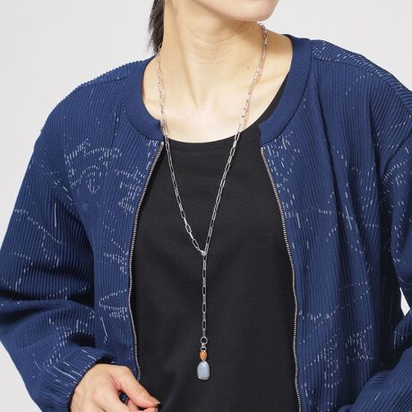 [^ԁFU5V75585__]VR΂J{VJbgĂ͂ߍ񂾃lbNXłB2ނ̐΂gpJ[~bNX͉؂₩܂B傫ȂfUCȂ̂ŁAFXȃR[fBl[gɍ킹₷łBiXJƂ߂ʒuςƁAYlbNXƂĂg܂B