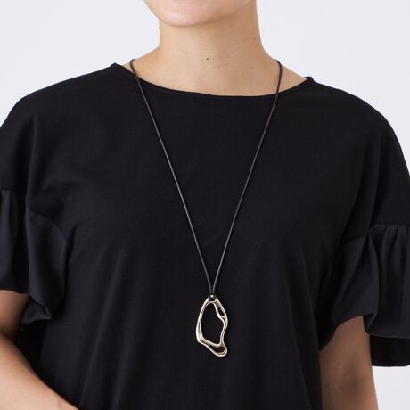 [^ԁFU5V73683__]jAXlbNX̓CM[ȃJ[uŁA[hȕ͋CɂȂĂ܂BLmɕtĂŃR[fBl[gubVAbv܂B