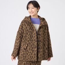 エヴェックス バイ クリツィア(EVEX by KRIZIA)の【カタログ掲載】ウールパンサージャカードフーデッドコート