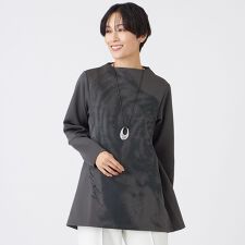 【ウォッシャブル】シャドープリントダンボールニットチュニックプルオーバー