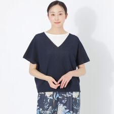 Vネックニットプルオーバー