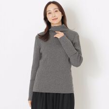 ニットセットアッププルオーバー