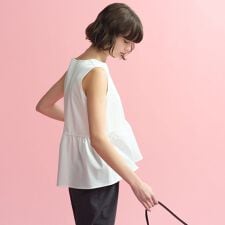 ノースリーブペプラムブラウス
