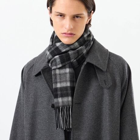 [^ԁFH1710620__]obLKxA`[t̃JV~`FbN}t[MACKINTOSH PHILOSOPHỸACRłnEX`FbNi45J[j̓x[VbNȃobLKxAh?A_Ȉۂ̃mg[nEX`FbNi05J[jɂ̓mg[J[̃obLKxAh?炢܂BJV~L̑@ׂŏ_炩ȎȂAƒ\Ȃ̂Őɂg܂BjZbNXŎgpłAMtgɂ߂łBh̃V{AobLK{aqF̉qAobLKxABAMAT VICTORIA CURAMނ̝|B̏i̓Tvł̎BesĂ܂Bۂ̏iƃC[WAdlقȂꍇ܂B