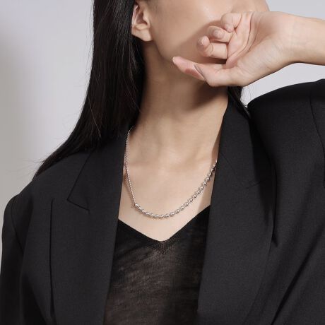 [^:HSSN013050SI]yLAH_21FWz傫̈ႤVo[{[̘AȂ肪AVg[ɔzꂽlbNXB_ȃ{[̑傫̔zu̓JWAŐVNȈہBNUDE SILVEȐ_炩ȌBCpNĝ闱̐VNȃ|CgɁB50cm̒͐ʖ킸g₷ĨlbNX̌`łAVo[łłĂ̂ŃJWAX^CO₷łBtiF{bNX@z̓sA{͂tĂ܂B@íAiێ̂߃rj[̃`bNt܂Ɂ@ꂵA{bNXłݒv܂B@܂Ati͉摜̂̂ƈقȂꍇ܂̂Ł@\߂܂Byîm点z̏i2024N41牿i{Ă܂B͂鏤iɂĂ^Oȉꍇ܂ݕ\ĂTCg\i̔iłB\߂܂悤A肢\グ܂B