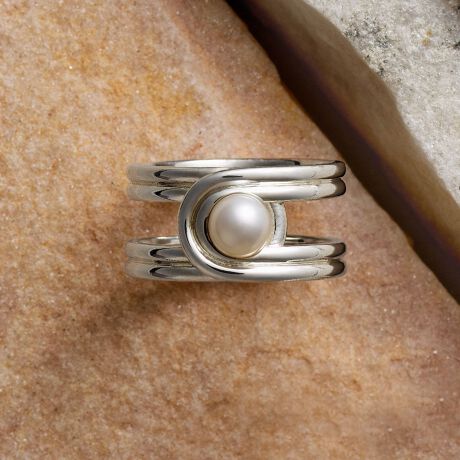 [^:HSSR0088]_炩ȃpCn̉ʂC[WčꂽOBk[hVo[̏_炩Ȍƃp[̂Ă芴A_ȃfUC̒ɂD͋Co܂BO߂̃fUCłAĂ邽߃XbLƂۂɁBO̓w悭A炩ŕtSn̗ǂdオłB܂AyƂŉAeɂeNX`Ay݁AD݂ɃAW邱Ƃ\łBg邤ɉʕ̉Ae[܂A藧̊╗oĂ܂BԂƂƂɈĂĂy݂ACełBtiF{bNX z̓sA{͂tĂ܂B@íAiێ̂߃rj[̃`bNt܂Ɂ@ꂵA{bNXłݒv܂B@܂Ati͉摜̂̂ƈقȂꍇ܂̂Ł@\߂܂B.yîm点z̏i2025N81牿i{Ă܂B͂鏤iɂĂ^Oȉꍇ܂ݕ\ĂTCg\i̔iłB\߂܂悤A肢\グ܂B