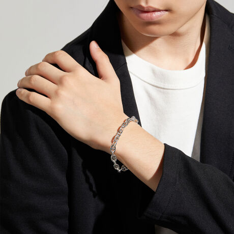 [^:HSSB006721SI]DƒqׂɎgpAJ[`F[`[tɂuXbgBAJ[`F[͋x߂AdCɒ߂ړIŏdʂׂɃƌ`p[č`ɂȂĂ̂Bƌ`qڂ̋l܂LXg`F[͂ՂƂ{[NUDE SILVER̖͂𑶕Ɋ܂BNXv̓IWip[cɈꕔXbgĂAXbgNXăXCh鎖Ń`F[qdlɁBSIWip[ĉ߁Aǂ猩ĂfUC̃uXbgłB~jWG[NXtyLAH_23SSztiF{bNXz̓sA{͂tĂ܂B@íAiێ̂߃rj[̃`bNt܂ɂꂵA{bNXł݂܂B@܂Ati͉摜̂̂ƈقȂꍇ܂̂ŗ\߂Byîm点z̏i2025N81牿i{Ă܂B͂鏤iɂĂ^Oȉꍇ܂ݕ\ĂTCg\i̔iłB\߂܂悤A肢\グ܂B