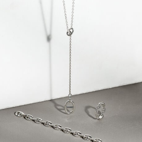 [^:HSSN014455SI]DƒqׂɎgpAJ[`F[`[tɂlbNXBAJ[`F[͋x߂AdCɒ߂ړIŏdʂׂɃƌ`p[č`ɂȂĂ̂BՂƂñ{[͂̃AJ[`F[`[tgbṽ|CgƂȂAɉ؂₩vX܂BYŃ`F[Œ肵Ăp[cɂAJ[`F[`[tgĂAcVGbg̑召̃p[cNĂ鎖ō̂fUCBcVGbgŃp[c_Ci~bNɗhYlbNX́A݊1_ŃX^CÕ|CgƂȂACełB~jWG[NXtBtiF{bNXz̓sA{͂tĂ܂B@íAiێ̂߃rj[̃`bNt܂ɂꂵA{bNXł݂܂B@܂Ati͉摜̂̂ƈقȂꍇ܂̂ŗ\߂Byîm点z̏i2025N41牿i{Ă܂B͂鏤iɂĂ^Oȉꍇ܂ݕ\ĂTCg\i̔iłB\߂܂悤A肢\グ܂B