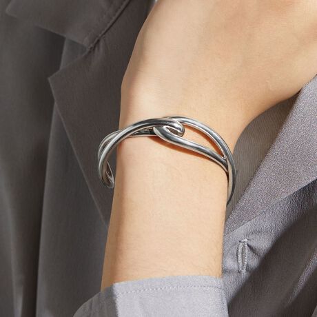 [^:HSSB0069M SI]8̎2̓Iɗݍ݊̂fUC̃uXbgB_炩ȋȐŎdグꂽL@IȃtHƗ̊̂fUCNUDE SILVER{̏_炩ȋP𑶕Ɋyގł܂BՂƂ{[Ɨ̊̂P1{Řr𖾂邭؂₩ɍʂ܂BȂfUCŁAp[gi[WG[ƂĂ߂łB~jWG[NXtyLAH_23SSztiF{bNXz̓sA{͂tĂ܂B@íAiێ̂߃rj[̃`bNt܂ɂꂵA{bNXł݂܂B@܂Ati͉摜̂̂ƈقȂꍇ܂̂ŗ\߂Byîm点z̏i2024N81牿i{Ă܂B͂鏤iɂĂ^Oȉꍇ܂ݕ\ĂTCg\i̔iłB\߂܂悤A肢\グ܂B