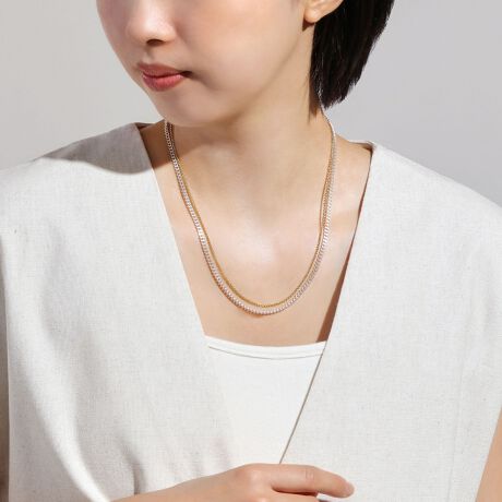 [^:HS4N014965SU]3ނ̃`F[gݍ킹OlbNXBWCgOƎg̗ǂ2ÃlbNXƒ悢{[̃uXbgƂ3wayłg܂BlbNX̓x[VbN45cmAuXbg̃`F[͂ǂ̃R}ɂłNXvŗ߂̂łD݂̒Œ鎖o܂BOlbNX̏Ԃł̓AVg[ȃ`F[̐؂ւfUC̍lbNXBAYL`F[ƃLwC`F[2AɂȂĂlbNX́Â2{tꂸ̐▭ȋŃfUCĂĒ悢{[łȂ甲g₷dlBAYL`F[ɂ̂݃CG[S[hbL{ANUDE SILVERƂ̃RrJ[ɂ鎖ő݊̂lbNXɎdグ܂BuXbgƂĎg{[`F[͈̃R}̑傫͑傫łAy₩ȈۂɁBOV[g̃R}jAX̂`F[Ȃ̂ŁA1{ŃTbƕtĒĂ݊̂uXbgłBǂ̃ACej킸gɂWF_[XȃACełBtiF{bNXz̓sA{͂tĂ܂B@íAiێ̂߃rj[̃`bNt܂ɂꂵA{bNXł݂܂B@܂Ati͉摜̂̂ƈقȂꍇ܂̂ŗ\߂B