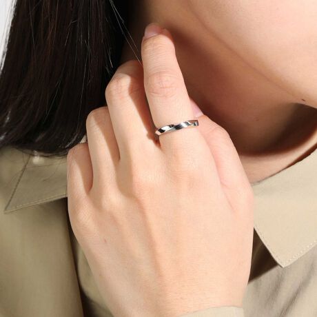 LAH̃O(#17)nЂ˂悤ȃOؚ͉ȂBAEgC̃VGbg̓Xg[gȂ̂Œjɂ₷Av[gɂœKBV[YK10OƃyAƂĂ߂łBLAHVendome Aoyamał͎RȃfUCŃWF_XɊył悤AyAACep[gi[WG[ƌď̂Ă܂B[^:HS6R005317SI]tiF{bNX@z̓sA{͂tĂ܂B@íAiێ̂߃rj[̃`bNt܂Ɂ@ꂵA{bNXłݒv܂B@܂Ati͉摜̂̂ƈقȂꍇ܂̂Ł@\߂܂Byîm点z̏i2025N41牿i{Ă܂B͂鏤iɂĂ^Oȉꍇ܂ݕ\ĂTCg\i̔iłB\߂܂悤A肢\グ܂B