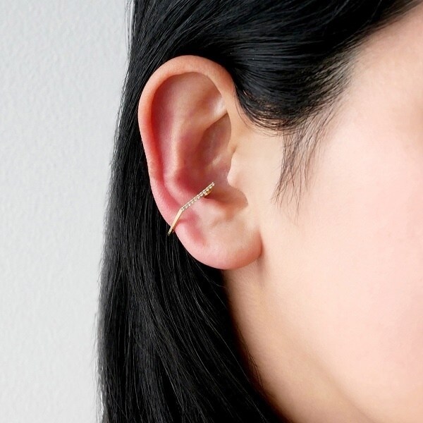 Xmasセール♡美品♡k14 ホワイトゴールド ダイヤモンド イヤーカフ 片側 K10ホワイトゴールド ダイヤモンドイヤーカフ（片耳用
