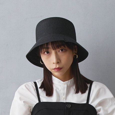 [^ԁF5105-7701]yy[p[nbgzyFabriczy[p[yDesignzďɊ􂷂y[p[nbgVoBAƂĂ̎p˔ǂ[Ɗۂ݂̂VGbgŁAԂ₷̂͂̃nbgłByStylingzX[uXWƍ킹ăVbNɁBs[Xfjƃtɍ킹Ă܂܂B̓̋C₨mɍ킹ăAWył}`EFCȃnbgłB